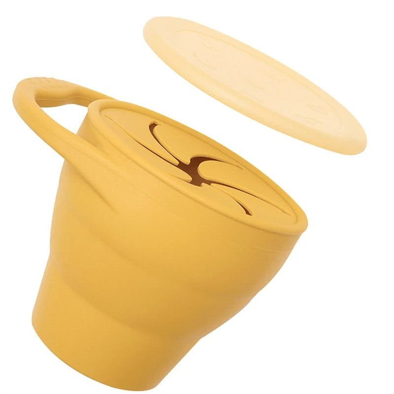 100%Food Safe Approve Silicone Container For Small Items Fashionable Snack cup Portable Food Cup With Lid Baby Accessories