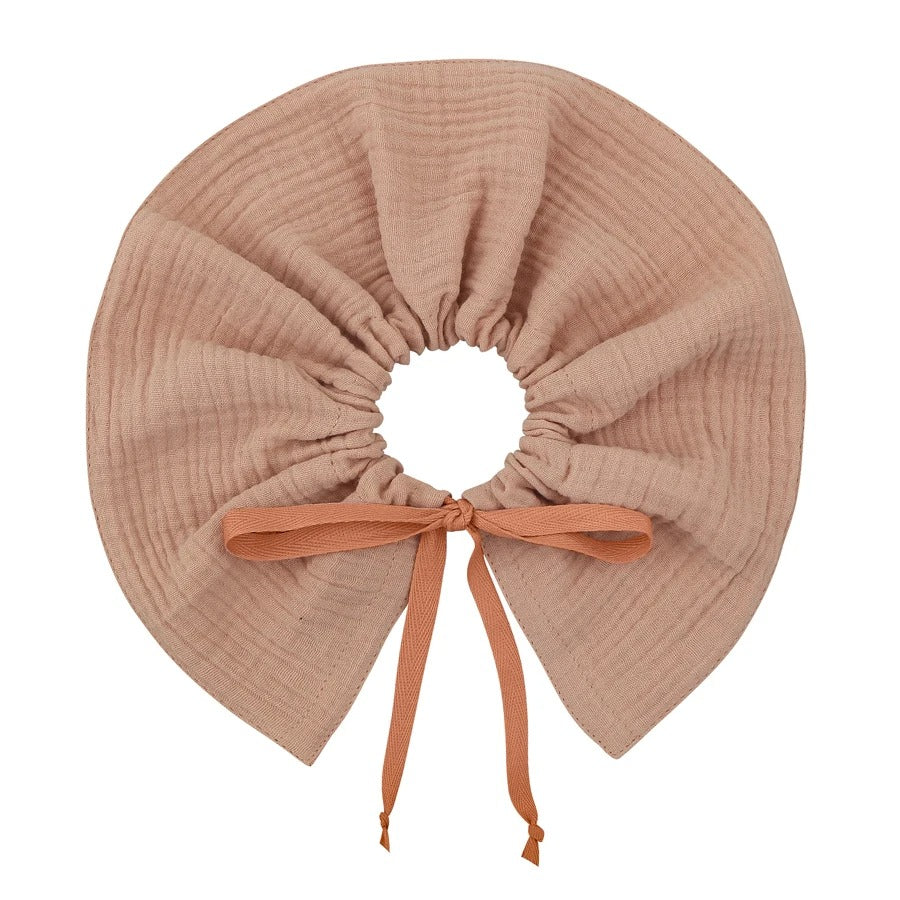 New Design Baby Bibs Cotton Accessories Fashionable Feeding Solid Color Burp Cloth Newborn Drool Bibs Apron Cotton Bandana Bibs