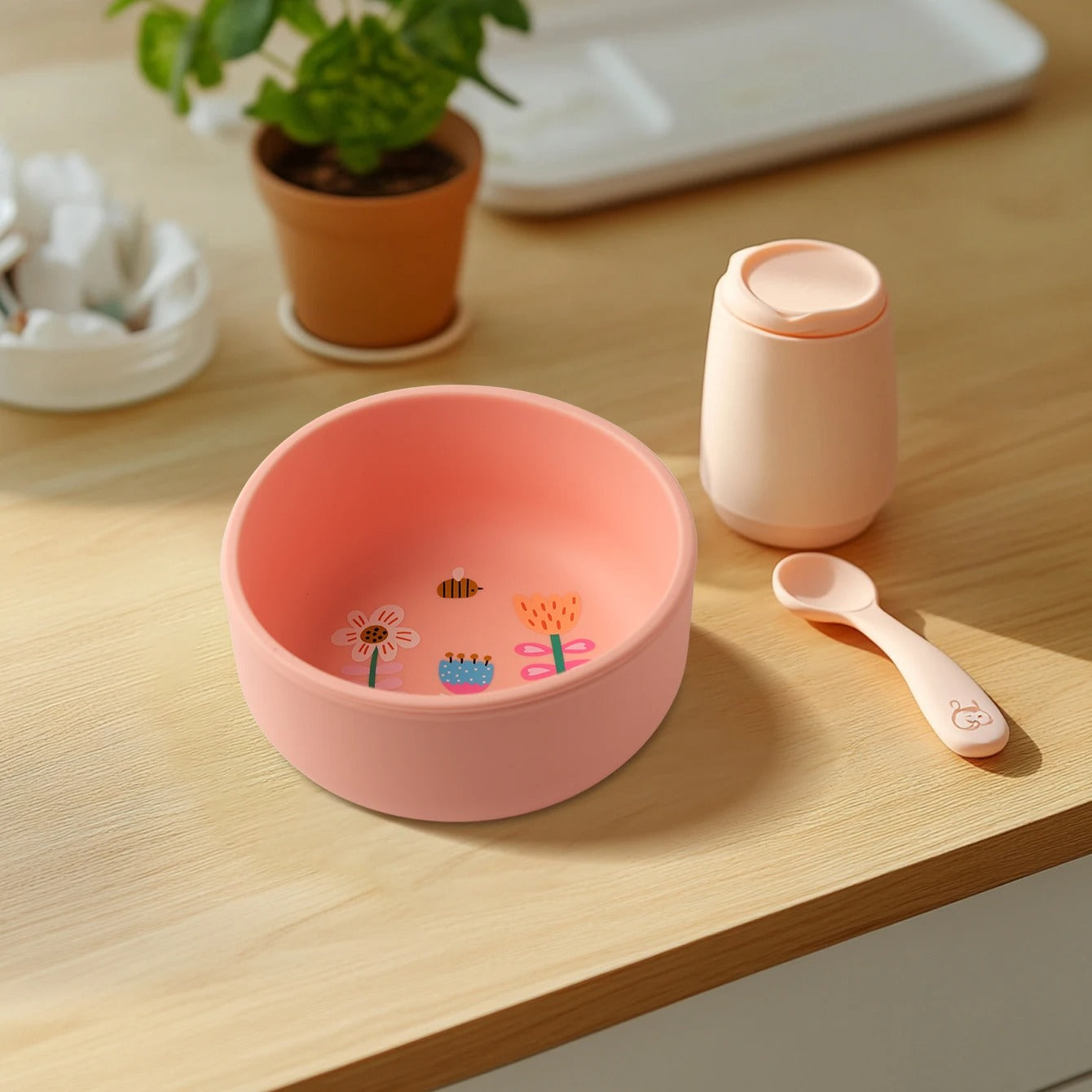 1PCS Baby Silicone Feeding Bowl Cartoon Pattern Baby Dishes Plate BPA Free Food Container Newborn Training Weaning Tableware