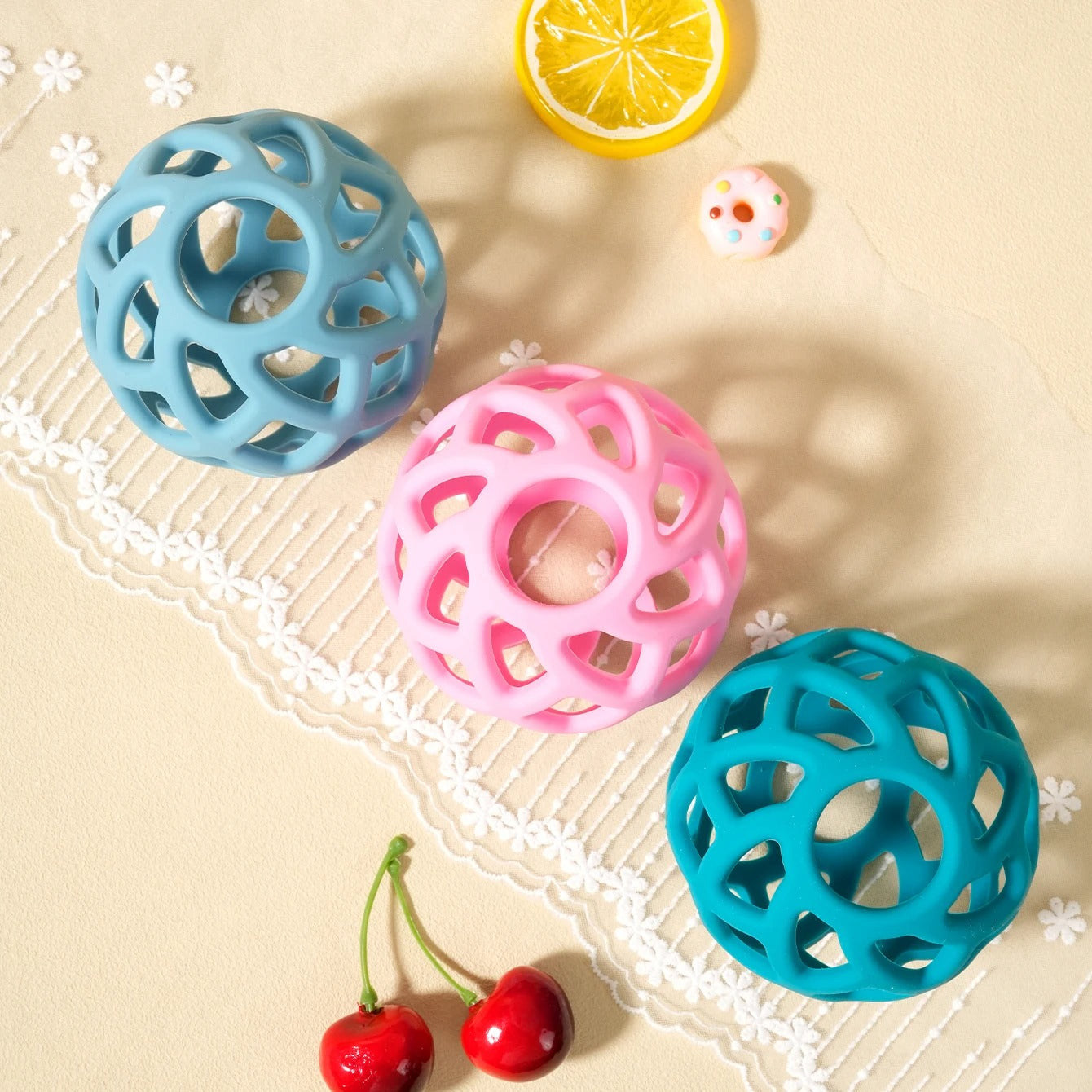 1PCS Baby Silicone Teether Toy Ball Shape Teething Toys Solid Color Oral Health Baby Stuff Baby Care Chewing Toy Baby Items