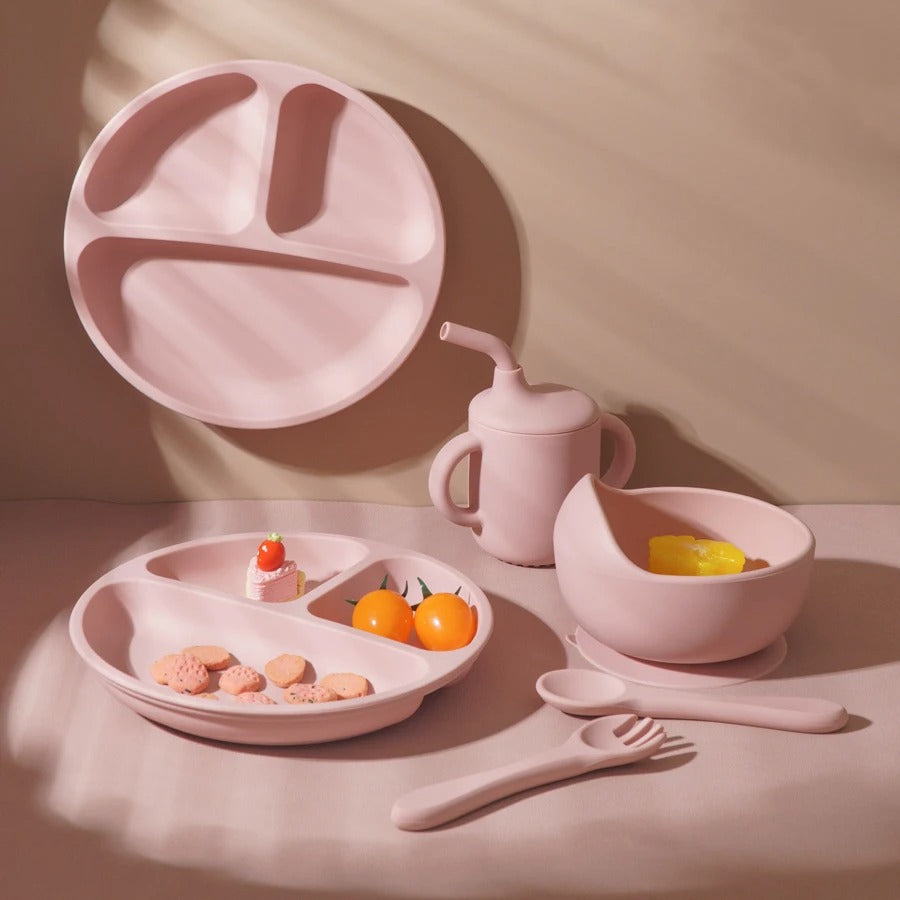 New BPA Free Silicone Baby Feeding Set Sucker Bowl Dinning Dishes Plate Straw Cup Spoon Forks For Kids Children‘s Tableware