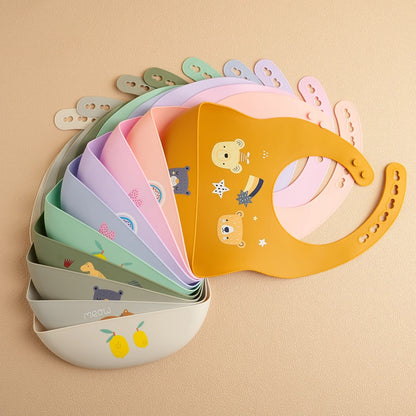 1PCS Silicone Baby Bib Waterproof Saliva Bibs Cartoon Newborn Soft Aprons Portable Baby Burp Scarf Baby Feeding Accessories